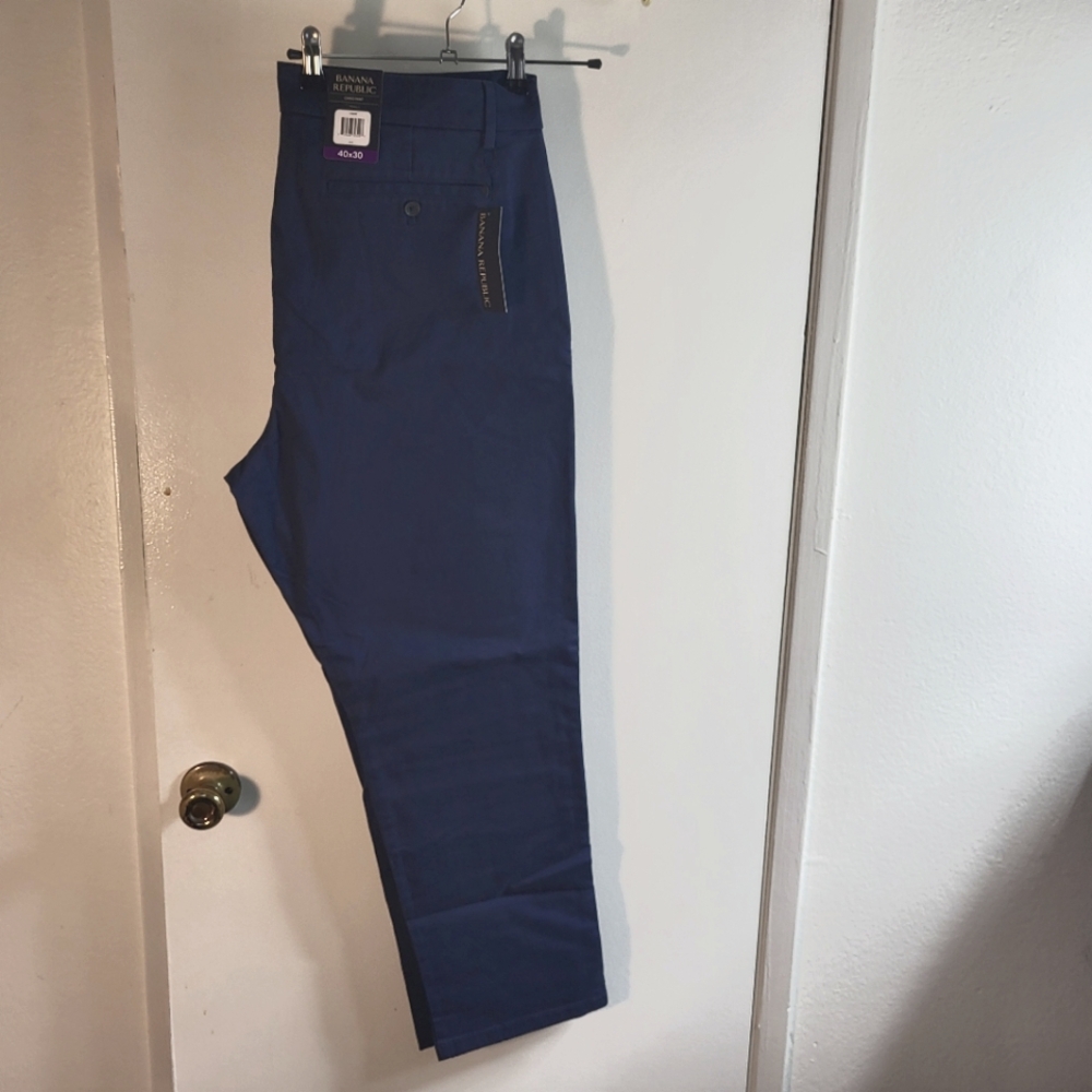 Banana Republic men's chino pants